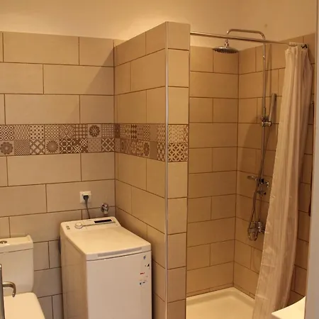 Pares Comfort Apartamento Nea Karvali