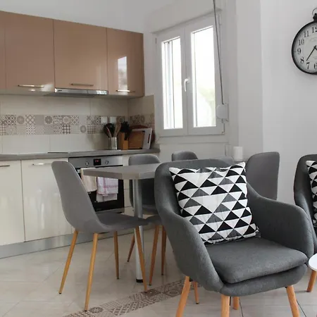 Pares Comfort Apartment
