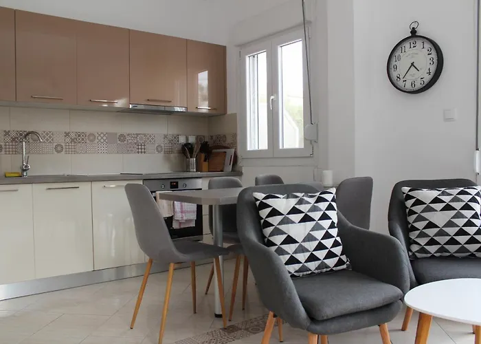 Pares Comfort Apartment *